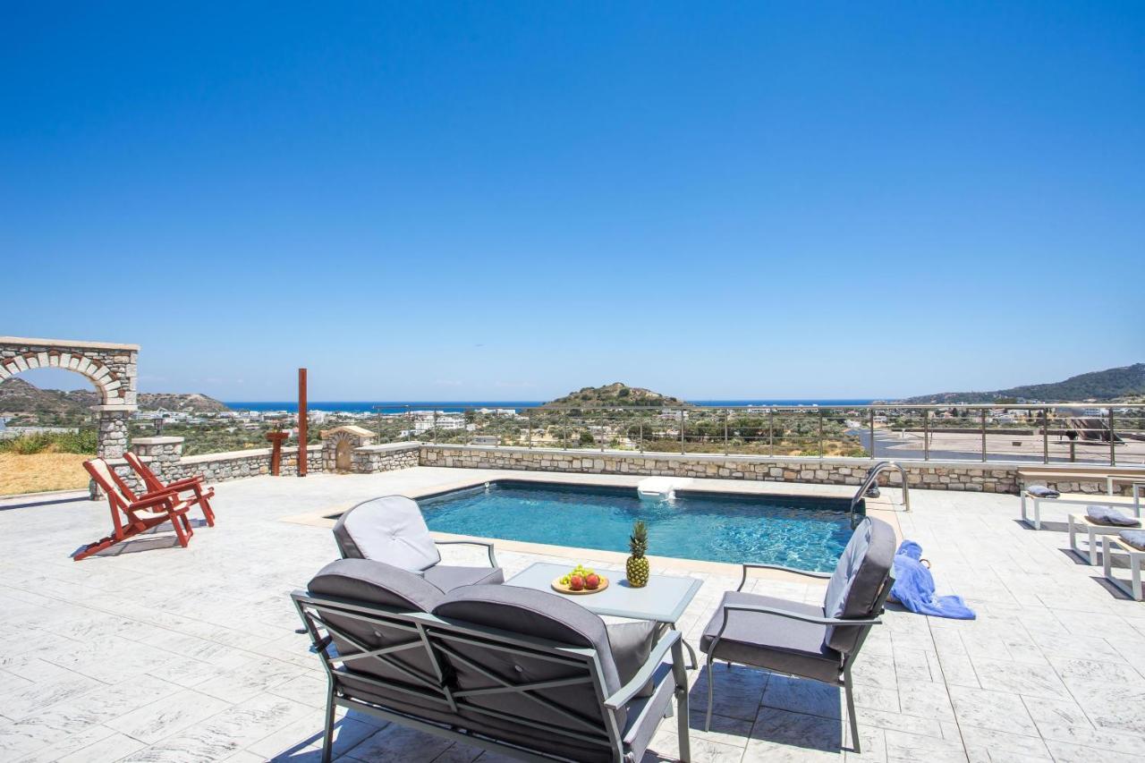 Des & Coo Luxury Villa With Private Pool 팔리라키 외부 사진
