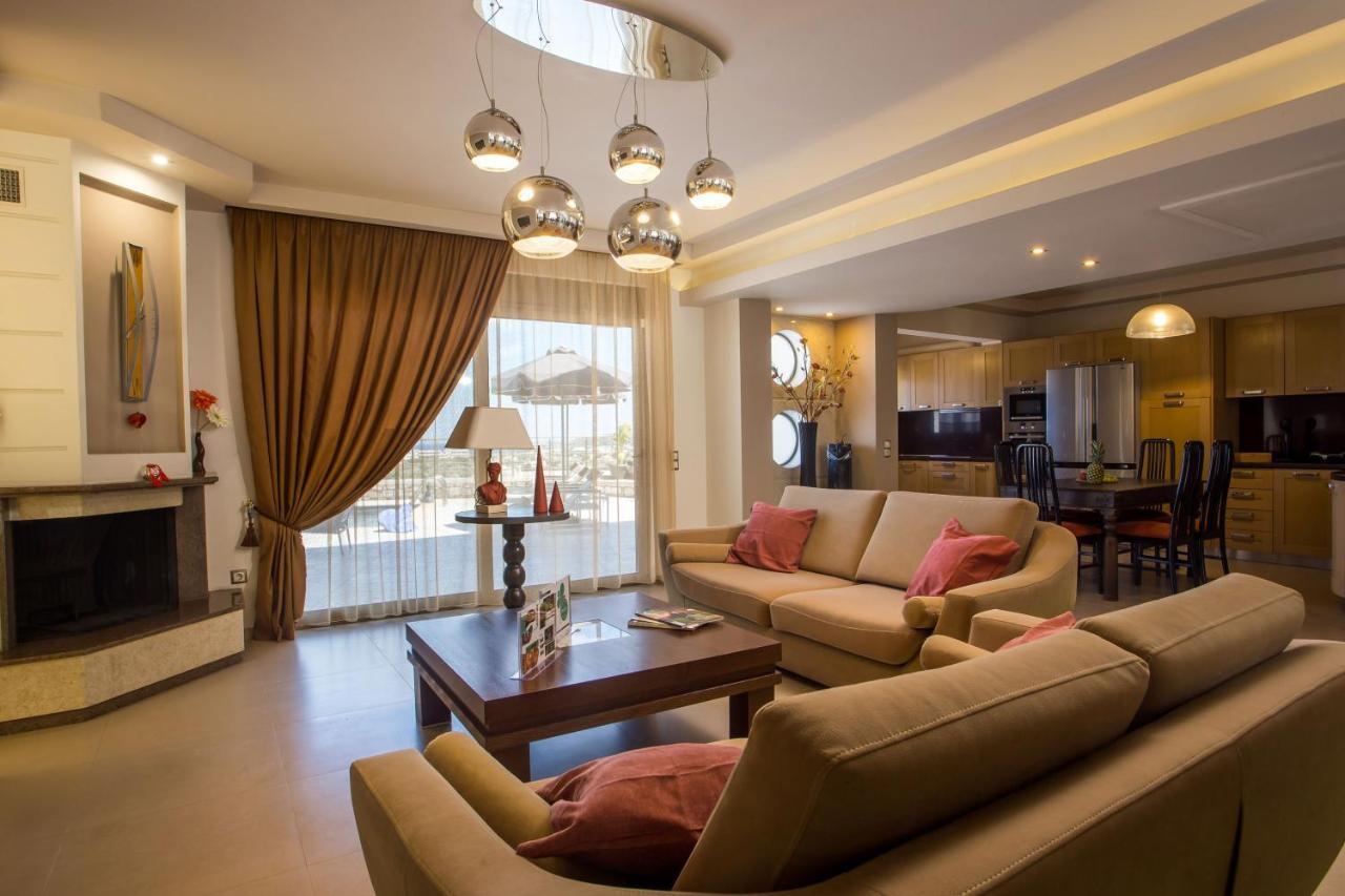 Des & Coo Luxury Villa With Private Pool 팔리라키 외부 사진