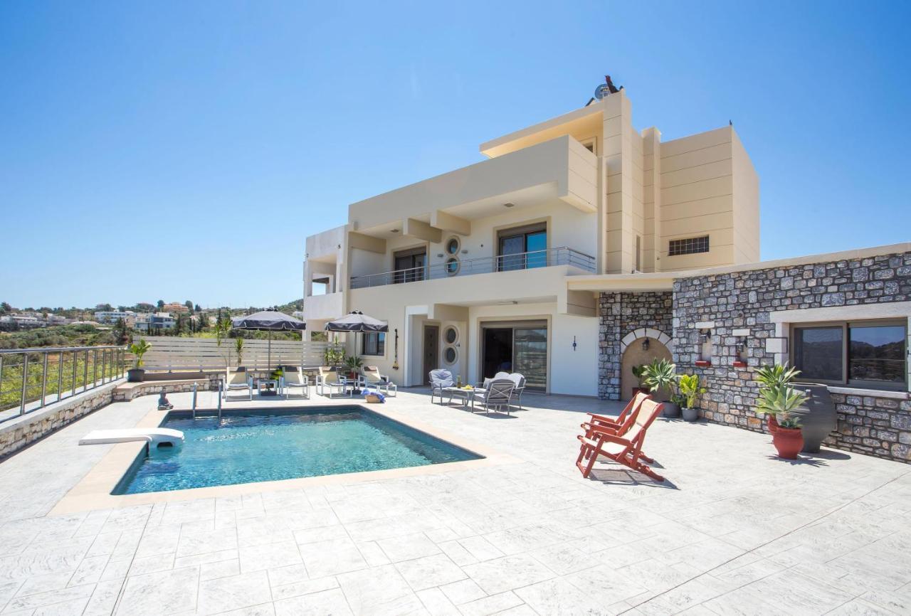Des & Coo Luxury Villa With Private Pool 팔리라키 외부 사진