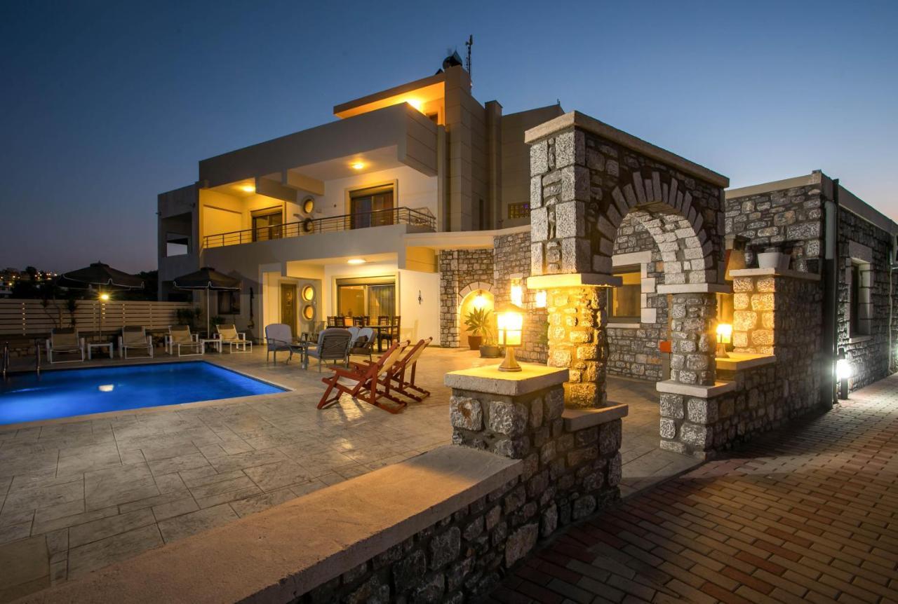 Des & Coo Luxury Villa With Private Pool 팔리라키 외부 사진